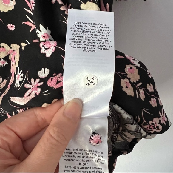 🍉 NWT b.young Floral Puffy Sleeve Blouse - Picture 10 of 12